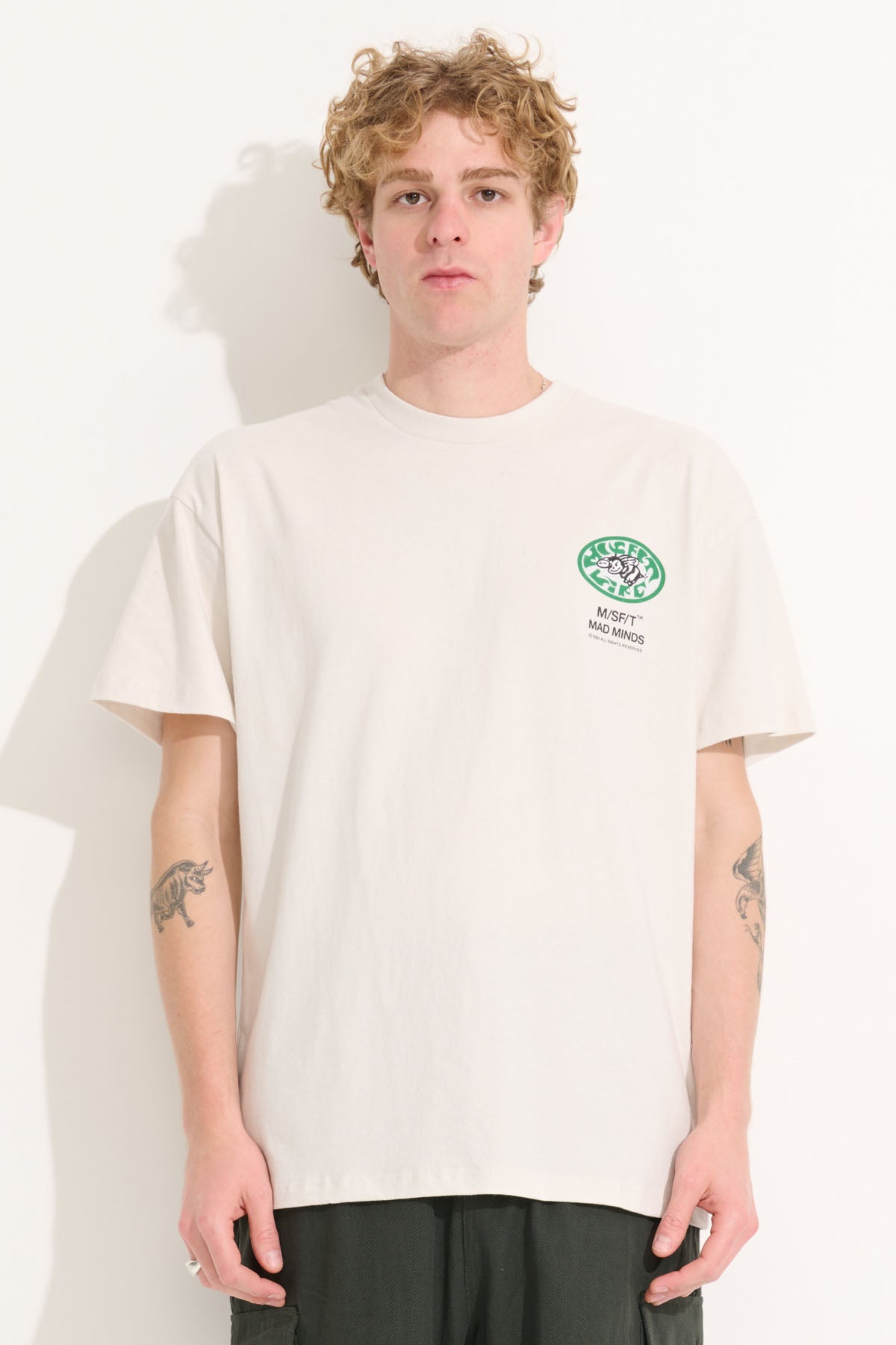 Misfit Shapes - Life Of Bees 50-50 Ss Tee - Thrift White