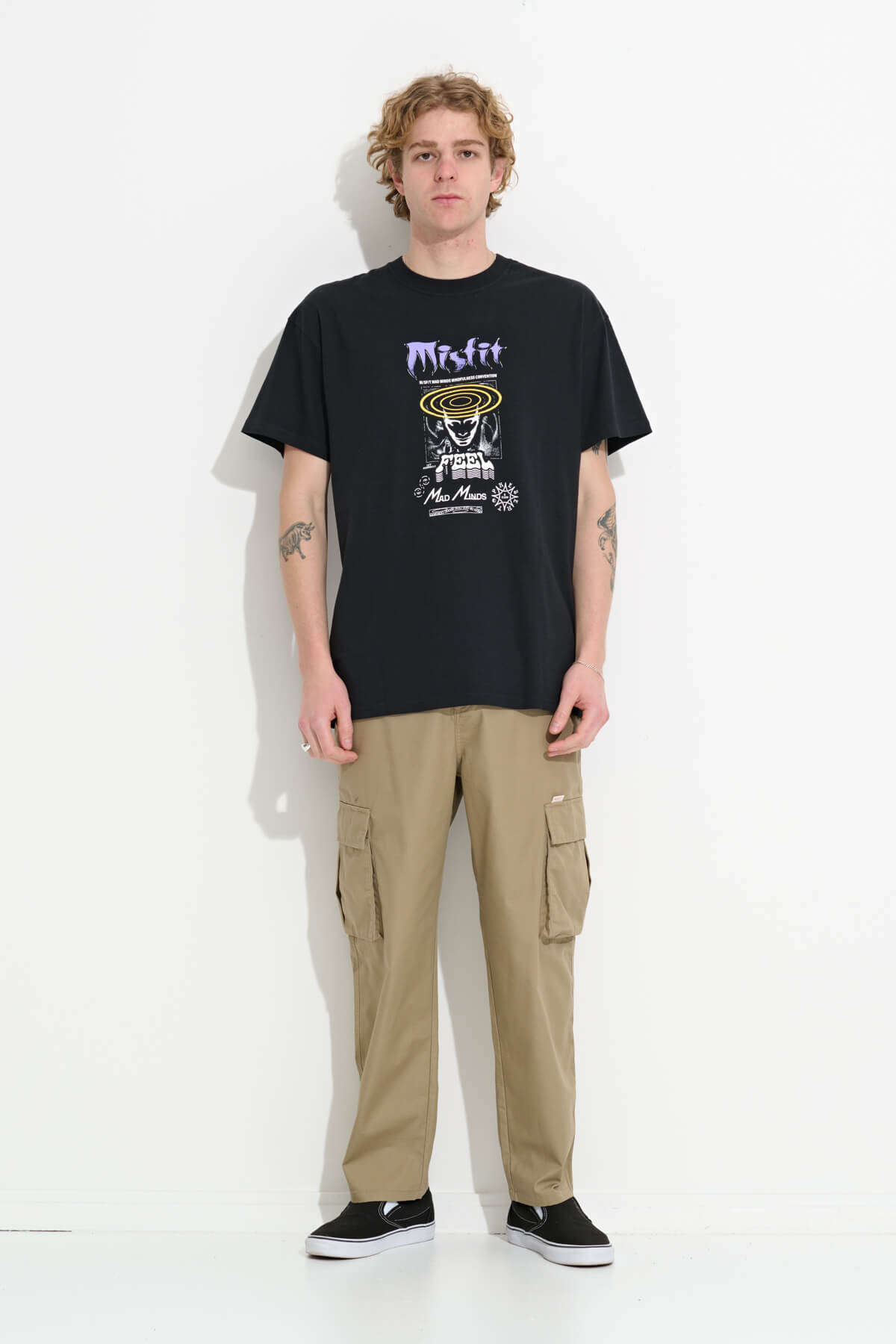 Misfit Shapes - Special Feel Ss Tee - Pigment Black