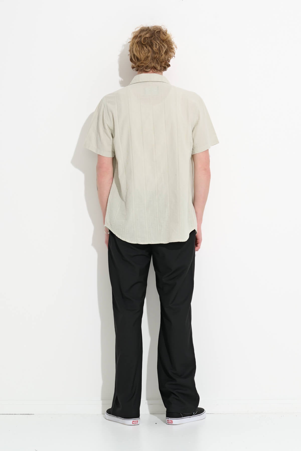 Misfit Shapes - Suncut Ss Shirt - Light Artichoke