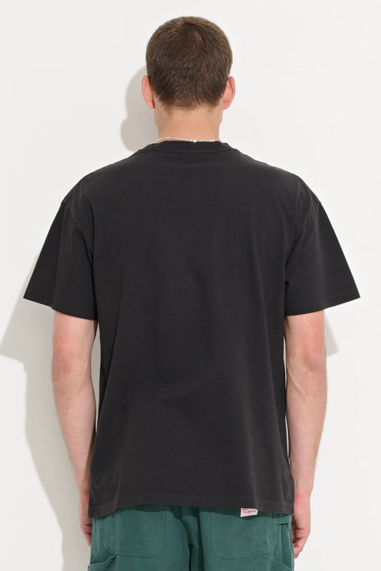 Misfit Shapes - BLAME US SS TEE - Pigment Black