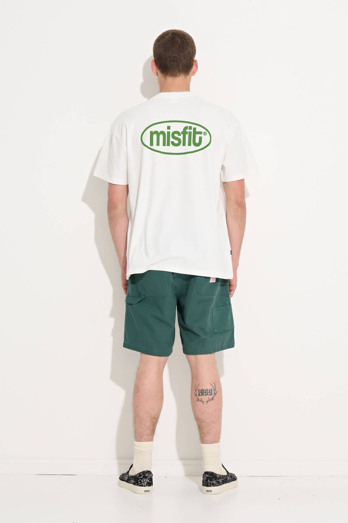 Misfit Shapes - NOISE AT FRANKS SS TEE - Pigment Thrift White