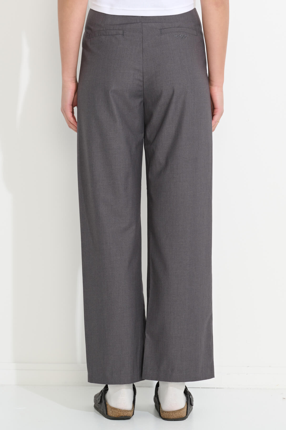 Misfit Shapes - Aquarius Pleated Pant - Charcoal