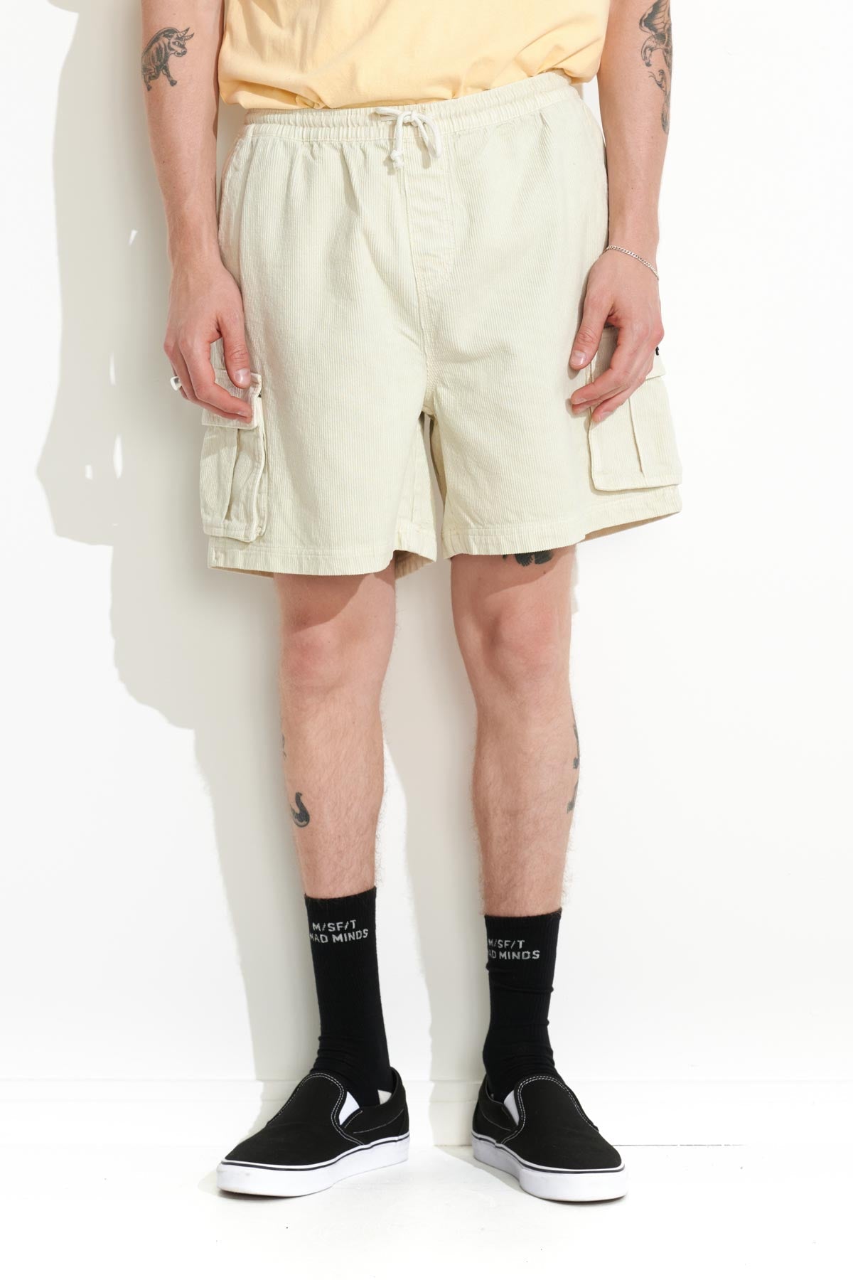 Misfit Shapes - Devod Cord Cargo Short - Pigment Thrift White