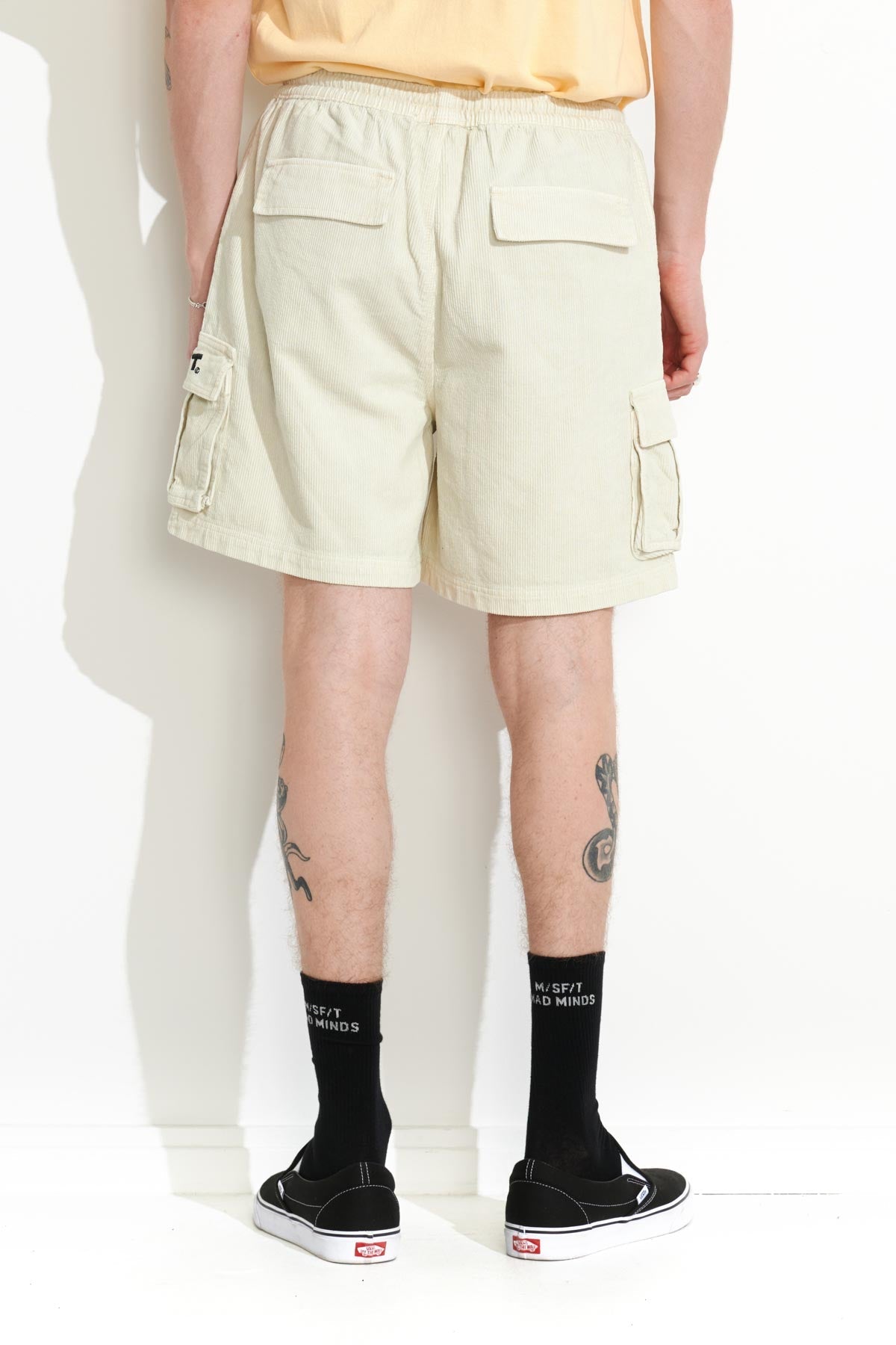 Misfit Shapes - Devod Cord Cargo Short - Pigment Thrift White