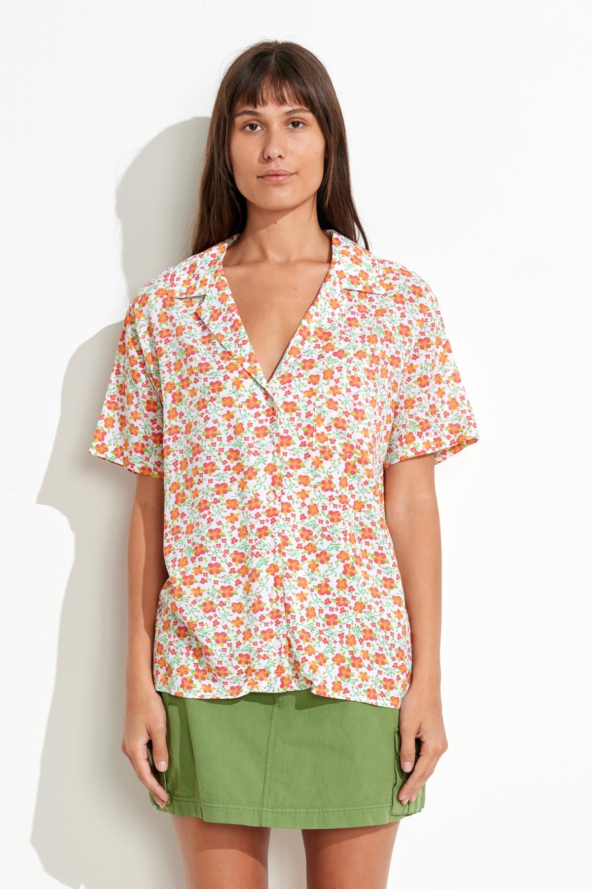 Misfit Shapes - Primavera OS Shirt - White Floral