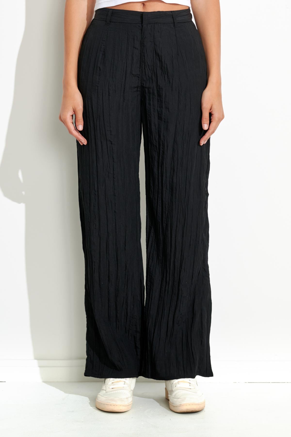 Misfit Shapes - Only Involved Crinkle Pant - Black